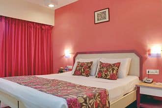 Longuinhos Beach Resort, Goa 4